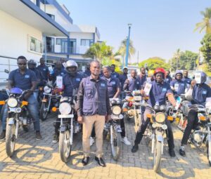 Operadores de moto-táxi em tete socializados sobre Segurança Social